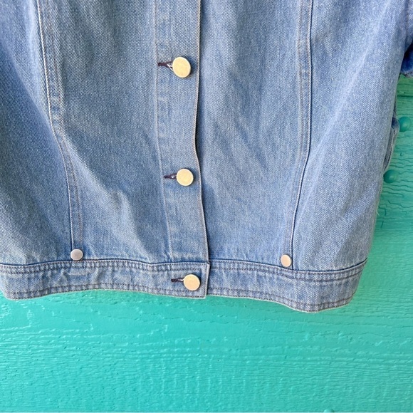 DENIM RUFFLE EMBROIDERED BUTTON DOWN VEST TOP WITH POCKETS SIZE LARGE NWT - Picture 4 of 8